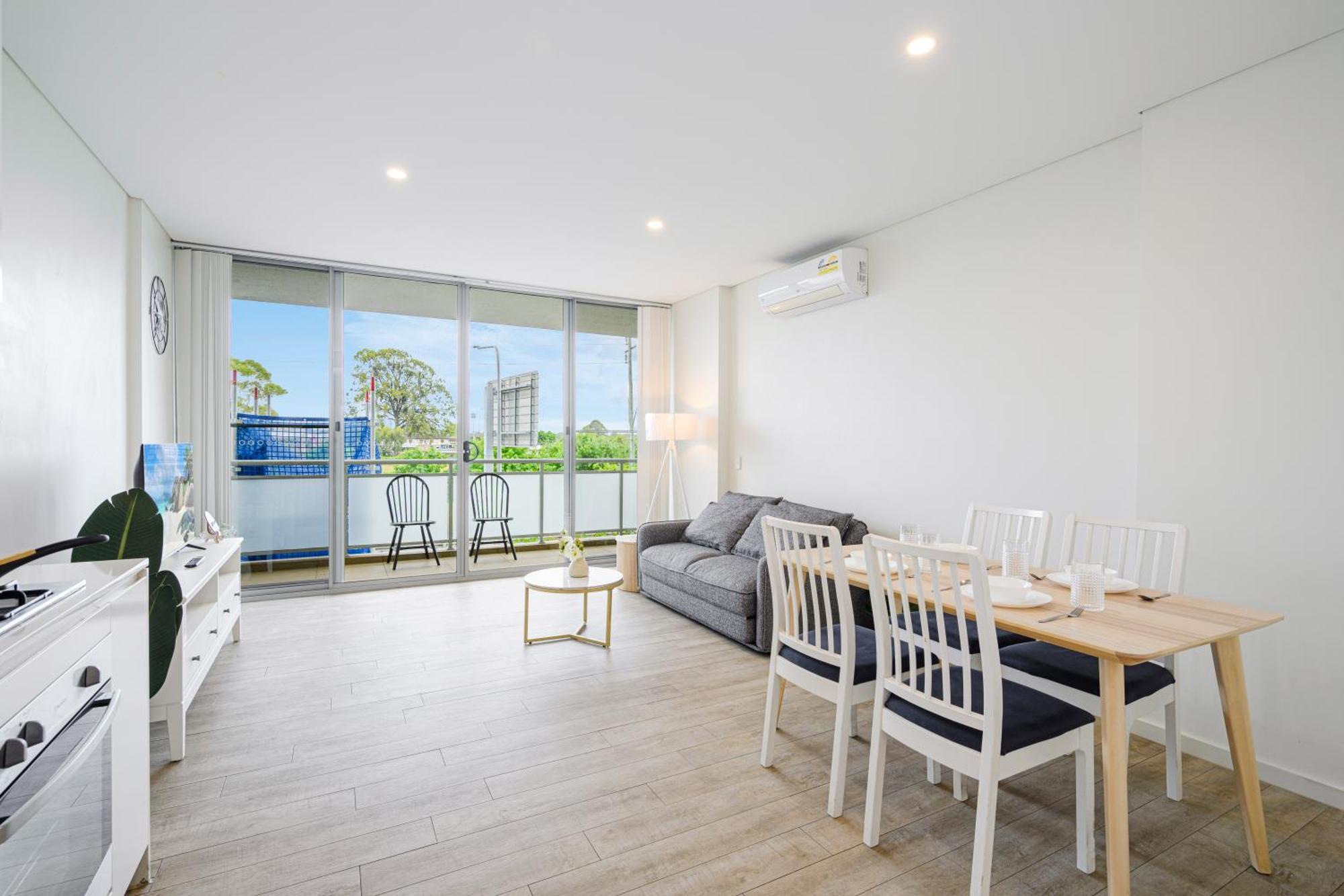 Liverpool Adorable 2Br Apt With Free Parking Warwick Farm Dış mekan fotoğraf